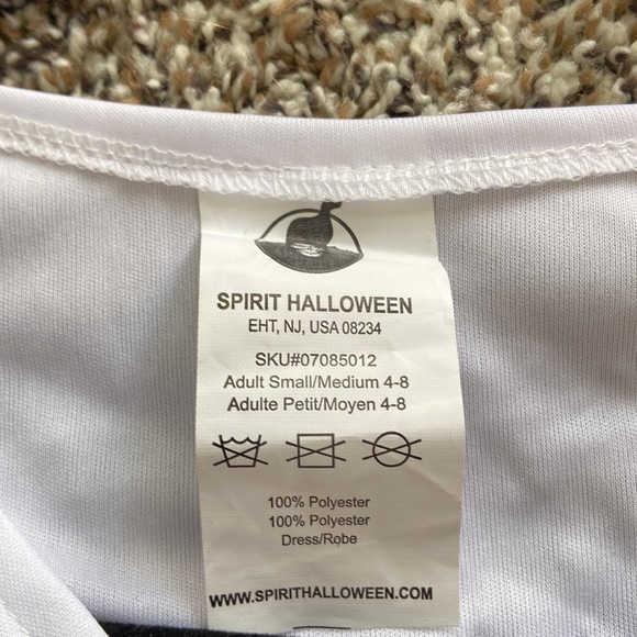 Teachers Pet costume Spirit Halloween - Picture 6 of 7